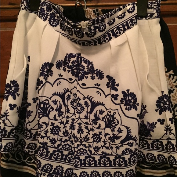 Blue and white two Piece Outfit - Picture 2 of 2